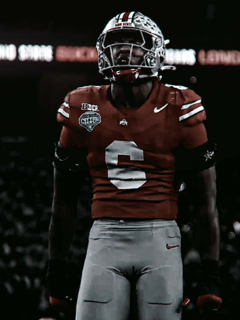 ONE MONTH #ohiostatefootball #texasfootball #archmanning #juliansayin #CollegeFootball #trending #foryoupage #football #edit #mix #jeremiahsmith