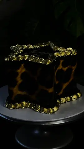 Star cake for a STARGIRL ⭐️ my personal page is @jkutiwa for all the good vibes 😛 . . . #kutiwacakes #cake #caketok #caketiktok #starcake #stargirl #leopardprint #piping #manchestercakes #birthdaycake #cakeinspo #25thbirthday #cakedecorating #edibleimage 