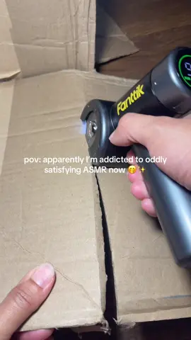 cutting cardboard has become my new form of therapy—like why is this so ASMR?? 😌📦🎧 