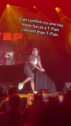 This man is an entertainer in every sense of the word. also I didn’t catch the naruto run on camera but happy to report it did happen #tpain 