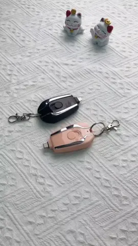 Carregador de Bolso Que Salva! #ChaveiroCarregador #TechDeBolso #NuncaFicaNaMão #DicaEsperta