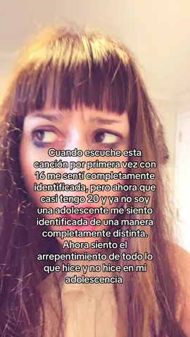 A alguien más le paso??? Xq siento q la canción habla mas sobre dejar de ser adolescente que sobre serlo  #teenidle #teengers #fypgirls #2010snostalgia #tumblr #electraheart #marinaandthediamonds 