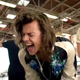 10 years ago this music video changed my life foreverrrrr #onedirection #dragmedown #viral #fypシ #foryoupage 