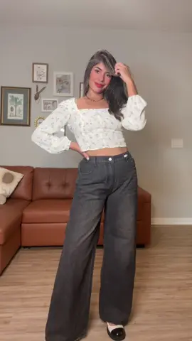 Ok pero díganme que no está lindo este pantalón?! Y la Cartera?!🤩