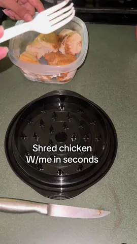 Chicken shredder that’s only 8$ has made meal preppping so easy and fun. So satisfying to shred right thought it instead of going at it with 2 forks OR using the damn batter machine and have chunks flying out !! #chickenshredder #chicken #CookingHacks #cooking #fyp