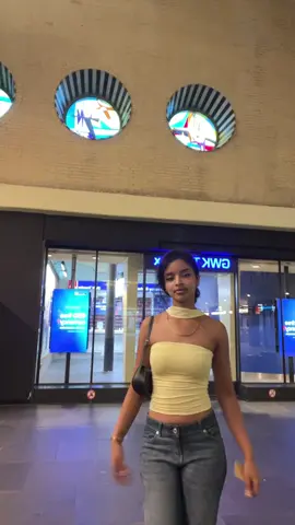 #erigirl🇪🇷🌹 
