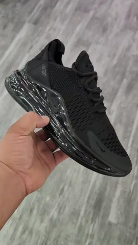 nike 720... para ver catalago completo y más información agrega nuestras líneas de atencion... 🙋🏼‍♀️Jacky 📲384-109-1595 🙋🏼‍♀️Erika 📲33-1117-0943 🙋🏼‍♀️Naomi 📲384-115-1292 #sneakers #nike #720 #calzadoenriquemora 