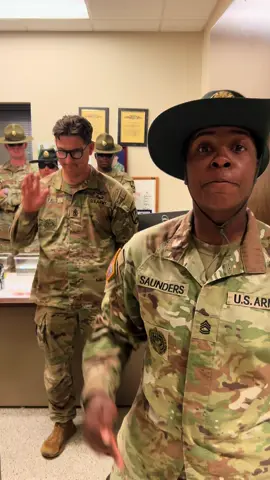 Hello Friends. Welcome to 1SG’s Fish Room @davidacrumb @Randy Smith @NeekAndNell @Kevin Harrington @st.chrys_🇯🇲 @Ashley Hernandez