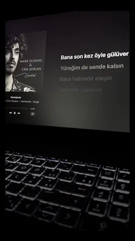 Derinlerde . @Cem Adrian  . . #fyp #music #lyrics #lyrics_songs #lyricsvideo #sad #latenight #heartbreak #zaxo #duhok #cemadrian #derinlerde #TurkSarki #istanbul 