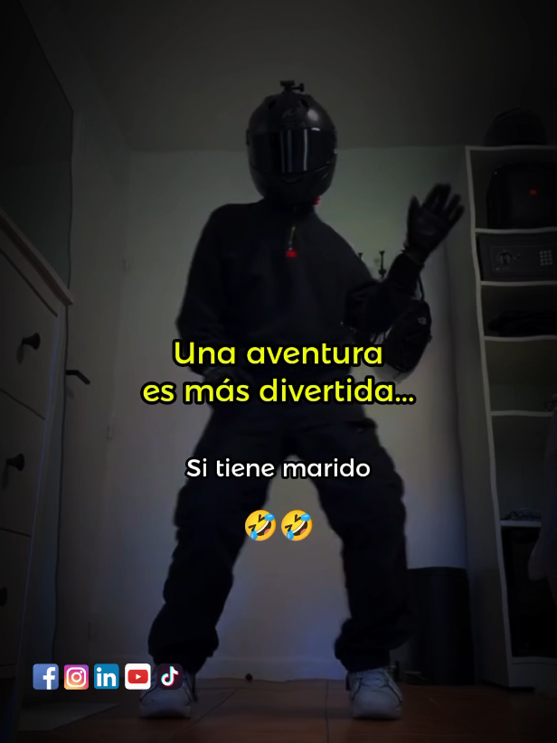Una aventura es más divertida 🤣🤭 #humor #aventura #adrenalina #reir #bailar #danza #tiktokviral #paratii #paratiiiiiiiiiiiiiiiiiiiiiiiiiiiiiii #mujeres #hombres #motos #CapCutMotivacional #CapCut 