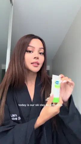 Cetasnow @Cetaphil ANZ 🏂 ALWAYS READ THE LABEL AND FOLLOW THE DIRECTIONS FOR USE. Limit sun exposure and use protective clothing, hats and eye wear. Reapply sunscreen regularly. 