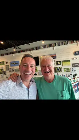 Awesome visit w the incredible Andy Andrews & the Wisdom Harbor studios in gorgeous Orange Beach, AL.  Andy was so gracious and kind sharing about writing, creativity, curosity, and reaching people!  If you haven’t read The Traveler’s Gift, The Noticer any of Andy’s books, I highly recommend you do. He is one of the best storytellers and the authors I’ve ever seen/ read! Learn more at https://andyandrews.com/ https://wisdomharbour.com/ Andy: a huge thank you for sharing your gifts, talents, and time with me!