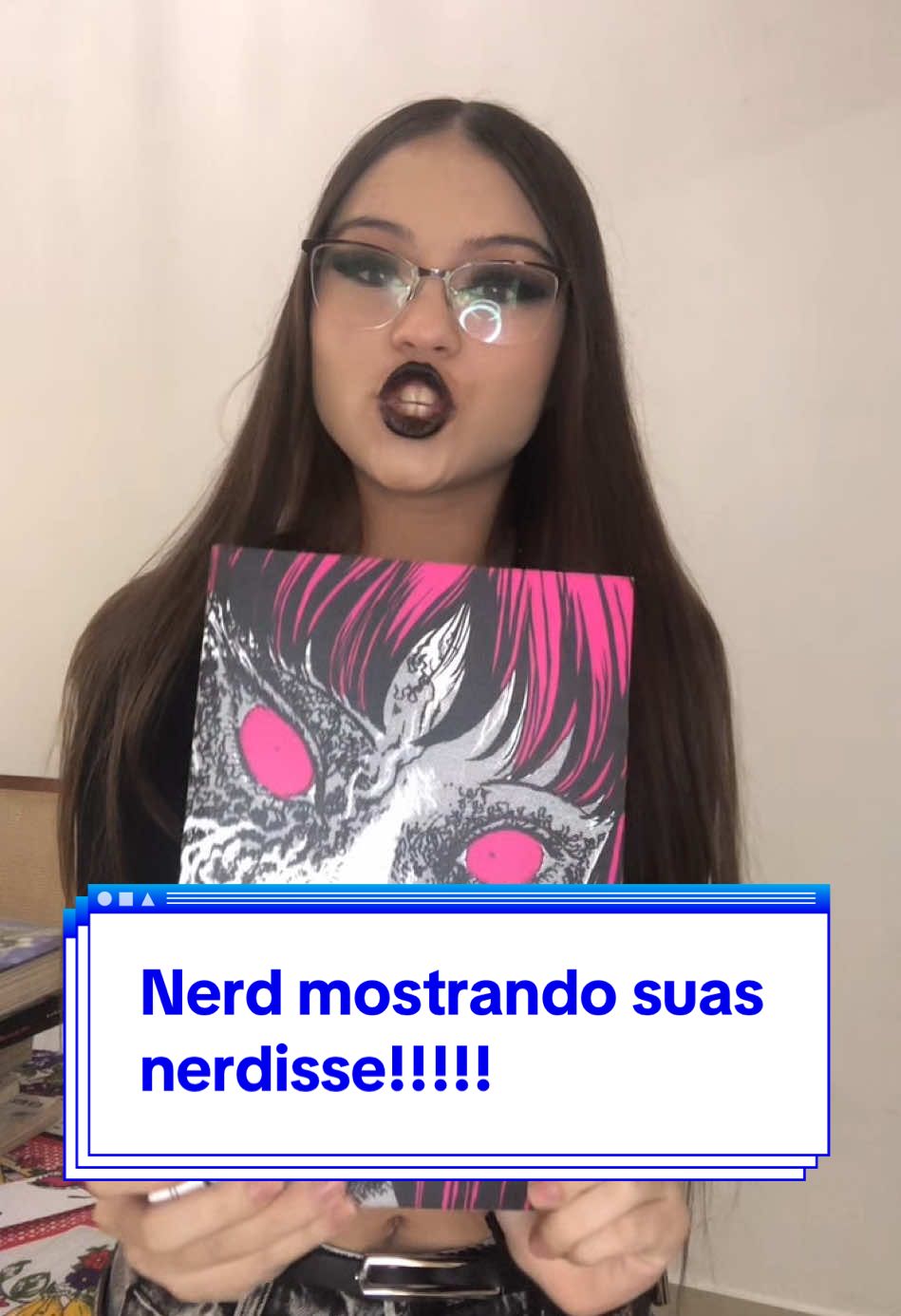 Minha nerdisse e meus mangás!!#fy #fyp #fyppppppppppppppppppppppp #pravoce #fypシ゚ #fypageシ #fypagetiktok #fypagee #viral #viralizou #foryouシ #foryou #historia #history #mangás #nerd #geek 