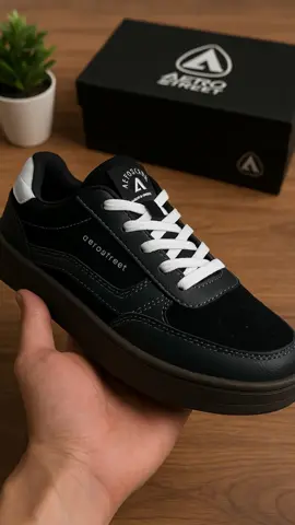 Cari sepatu keren buat daily? Aerostreet jawabannya! Lokal tapi kualitas global 🔥” #Aerostreet  #SepatuLokal  #SepatuKeren  #SneakersIndonesia  #SepatuHarian  #OOTDSepatu  #DailyShoes 
