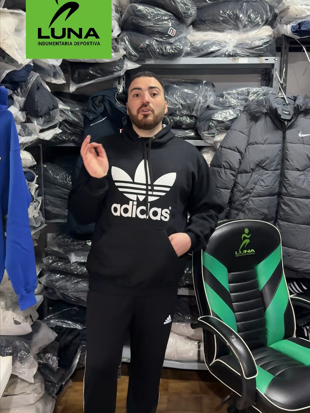 NUEVA ROPA de LUNA INDUMENTARIA🔥 ¡Este sábado 2/8 a las 22:30hs se viene un sorteo en vivo gracias a Luna Indumentaria! 💣 📍 Participá en KICK.COM/PIBEWASABI 👕 Facha garantizada, regalos asegurados. 👉 Seguinos a los dos: ✅ @luna_indumentaria.ok ✅ @pibewasabi  🟢 Transmisión en vivo por mi plataforma de streaming 🎁 ¡No te lo pierdas! #Sorteo #RopaUrbana #LunaIndumentaria #KickStream #Giveaway #Streetwear #ModaArgentina #mataderos #nuevachicago #eltirri #argentina🇦🇷 #bsas #argentina