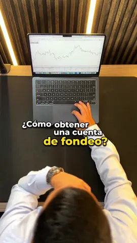 Me prestaron $100 000 para tradear y retiré $2 000 en ganancias… todo con una cuenta fondeada y una app de IA. No es un préstamo bancario ni un esquema dudoso: es una cuenta de fondeo, donde el broker aporta el capital y tú operas. Yo no era un experto. Uso Jifu Connect, la app que me indica señales basadas en inteligencia artificial. Febrero: pasé la prueba y obtuve la cuenta. Mar–Junio: operé siguiendo la app. Julio: retíro $2 000 reales. El trading conlleva riesgos. Resultados pasados no garantizan resultados futuros. #trading #forex #cuentasdefondeo #cuentadefondeo