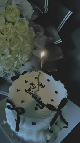 hello 22!  #fyp #fypシ゚viral #kueulangtahun #cake #birthdaygirl #birthday #sukabumi #estetik #hbd #bday #trend #1agustus #congratulations #happy #happybirthday #bertambahumur #abcxyz 