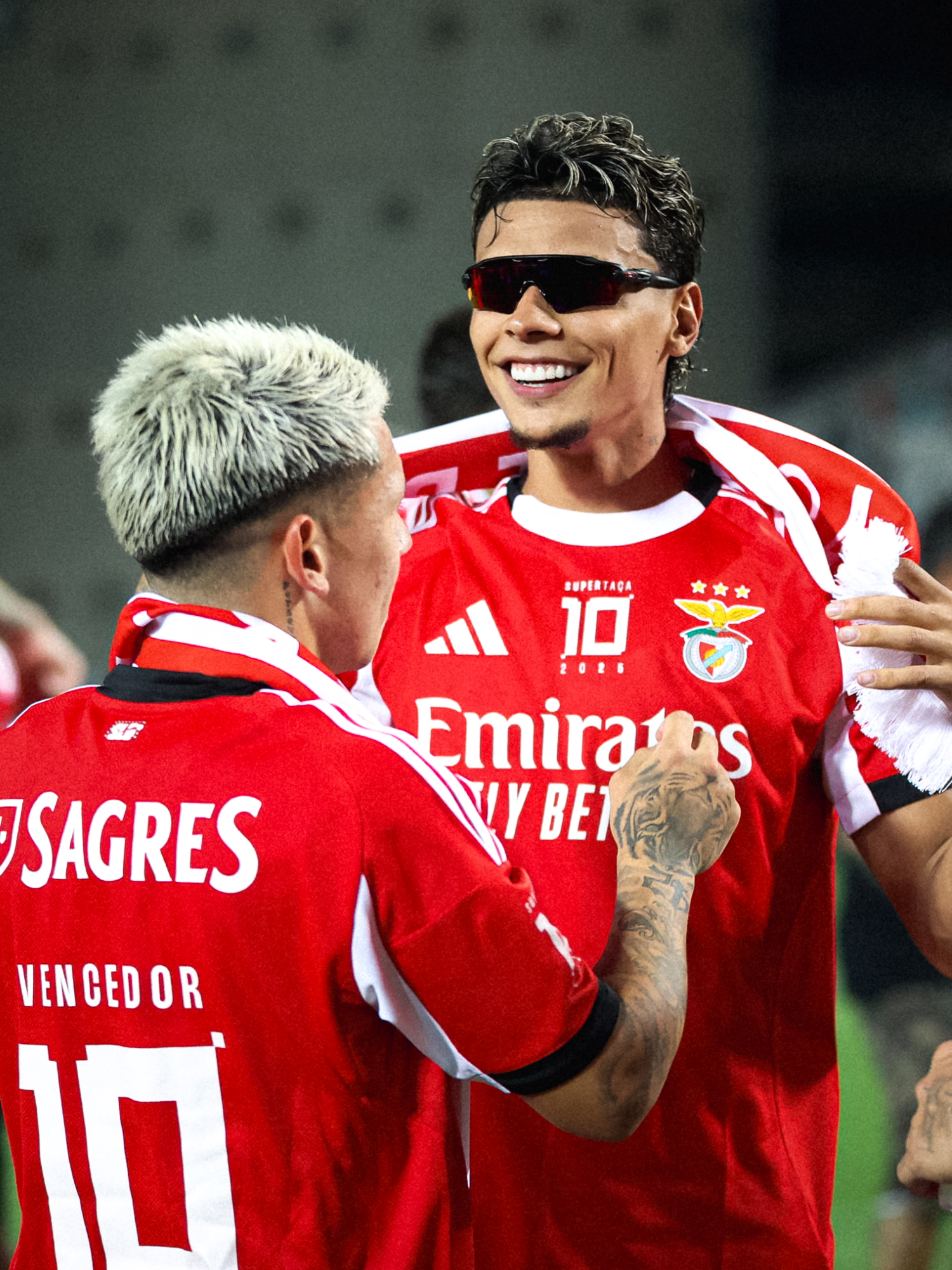 This is our new admin... and he got the moves 🕺✨ #RichardRíos #Benfica