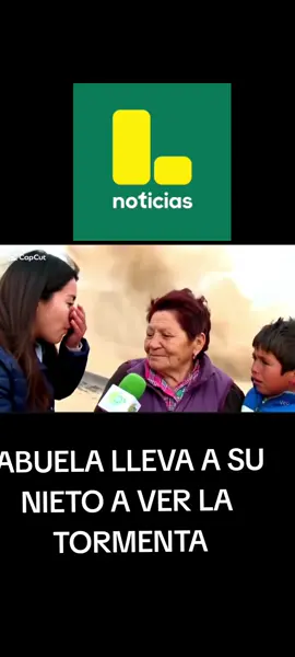 Abuela viral vuelve a poner en riesgo su vida y la de su nieto durante tormentas en Perú. #peru🇵🇪 #paratiiiiiiiiiiiiiiiiiiiiiiiiiiiiiii #fyp 