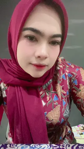 Atasi perut buncit kuh 🤗🥰#bukguru 