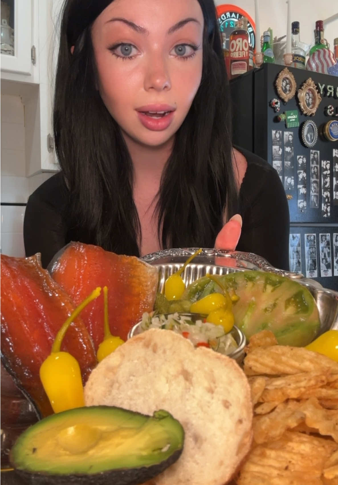 let’s make a snack plate for lunch 🐟💋 @soloveykitchen #fish #snackplate #savory #girldinner #saltysnacks 
