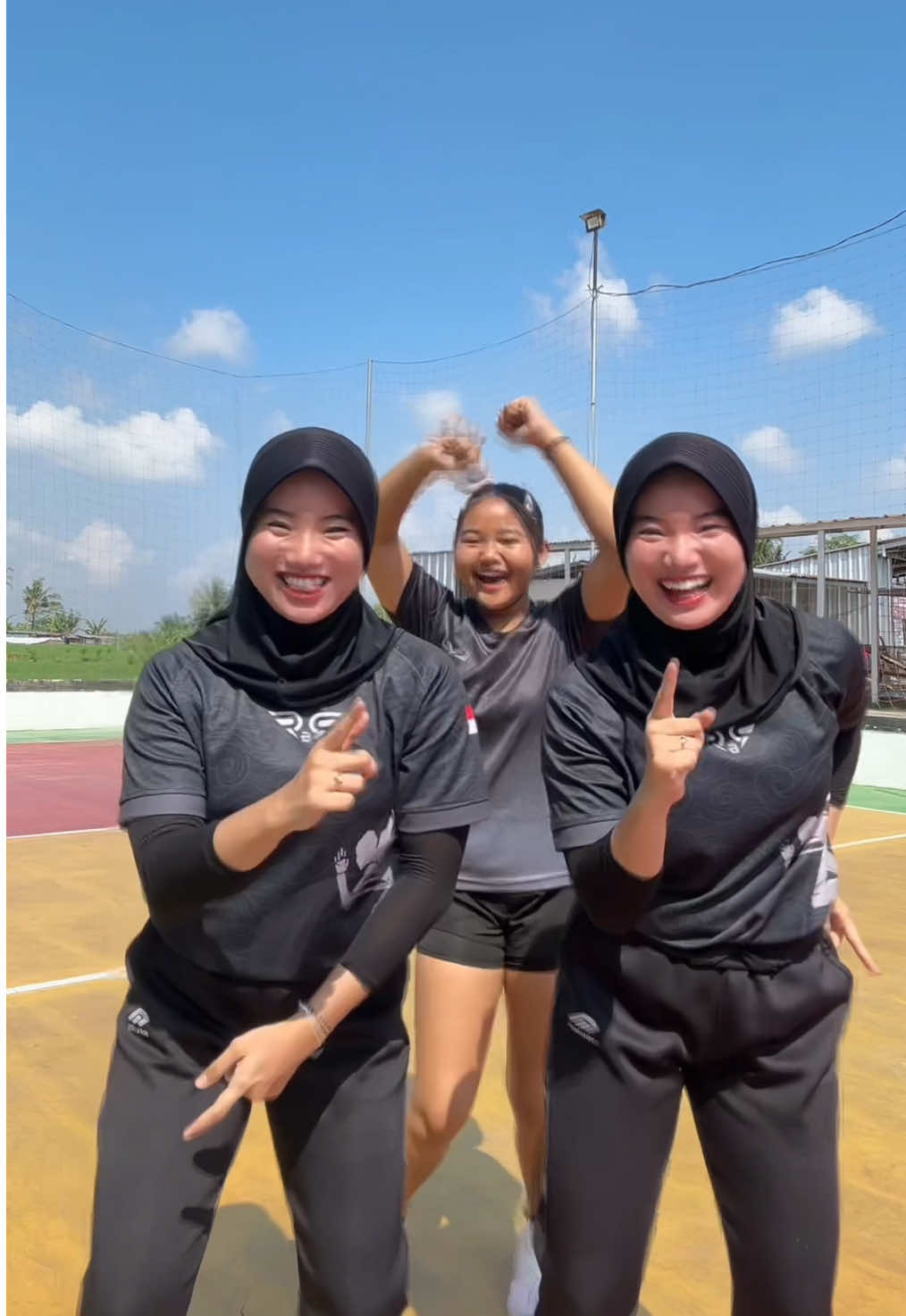 Joget bang jali duluu💃🏻 @Nengzea18 #thengapaktwins 