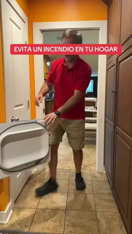 EVITA UN INCENDIO EN TU HOGAR #CleanTok #dryerventcleaning #backtoschool #deals #cleaning #howto 