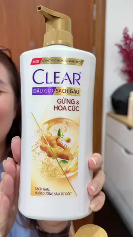 DẦU GỘI CLEAR THẢO DƯỢC GỪNG & Hoa Cúc #xuhuong #daugoiclear #huyenhomhinh365 