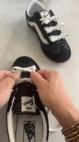 Part 2 Bow Lace tutorial on Vans Super Low Pro 🎀🖤Recommend lacing them while on your foot, makes it easier to adjust the bows (See pinned video) #shoestyle #shoetips #ShoeTrends #lacetutorial #vansshoes #fashiontutorial #creatorsearchinsights @xo @Vans 