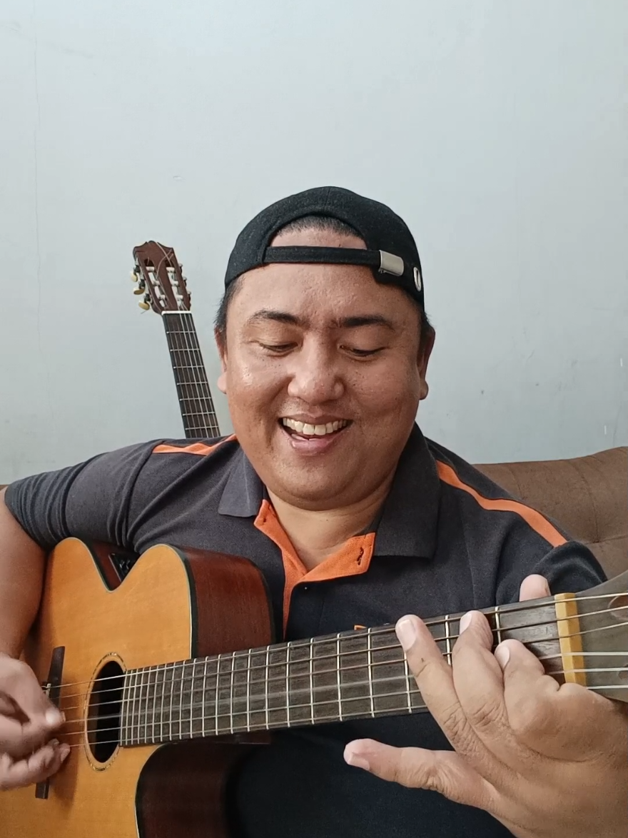 Wali Band - Yank Improvisation Solo Guitar #MusicOnStage #waliband #yank #guitartok #improvisation 
