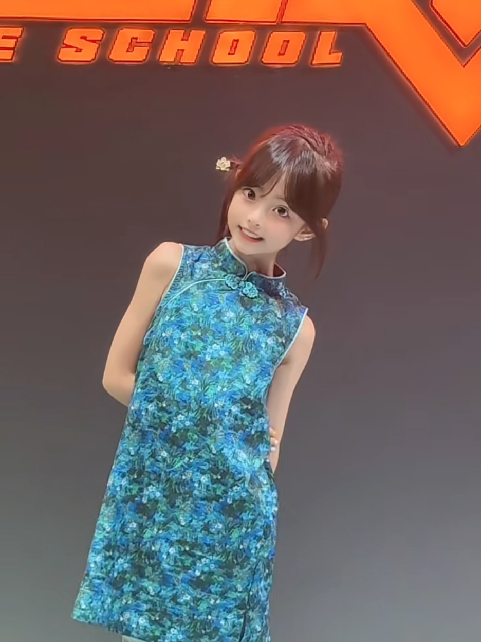 16年格格 #骗你生女儿 #甜妹 #手势舞 #15后 #dancer #dancing #甜系女孩 