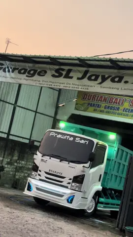 jumat berkah 🤲🤲 . . #sljayaofficial #sljayateam #herexstyle #truckherexsljaya #jualbelitruckberkualitas 