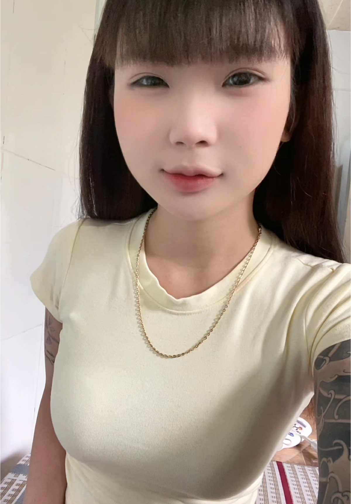 ra đi trong cay đắng