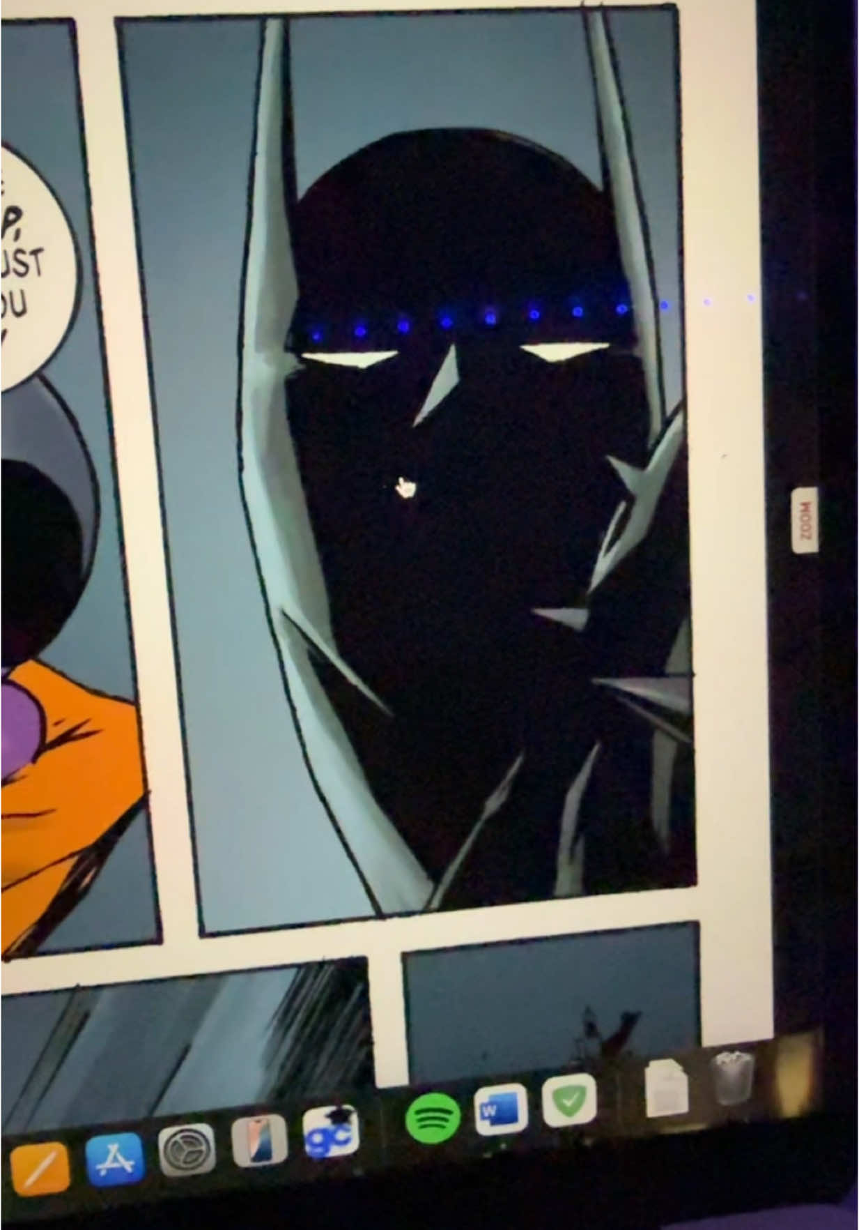 He’s somehow still the bruce I know #absolutebatman #batman #dccomics 