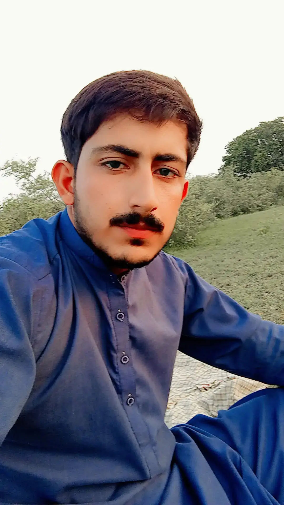 ہم تو دل جوڑنے کا ہنر جانتے تھے👀🥀 جب اپنا دل ٹوٹا تو ہنر ہی بھول گئے😭🫀 #viralvideo #foryoupage  #foryou #💔💔💔 