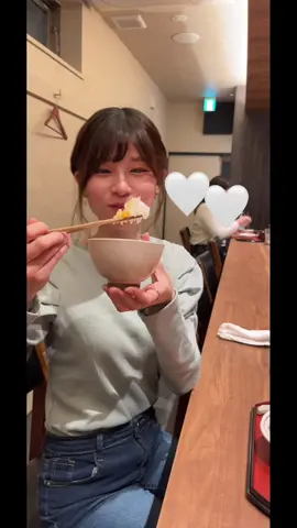 ご飯食べてるだけの動画🍚🐟