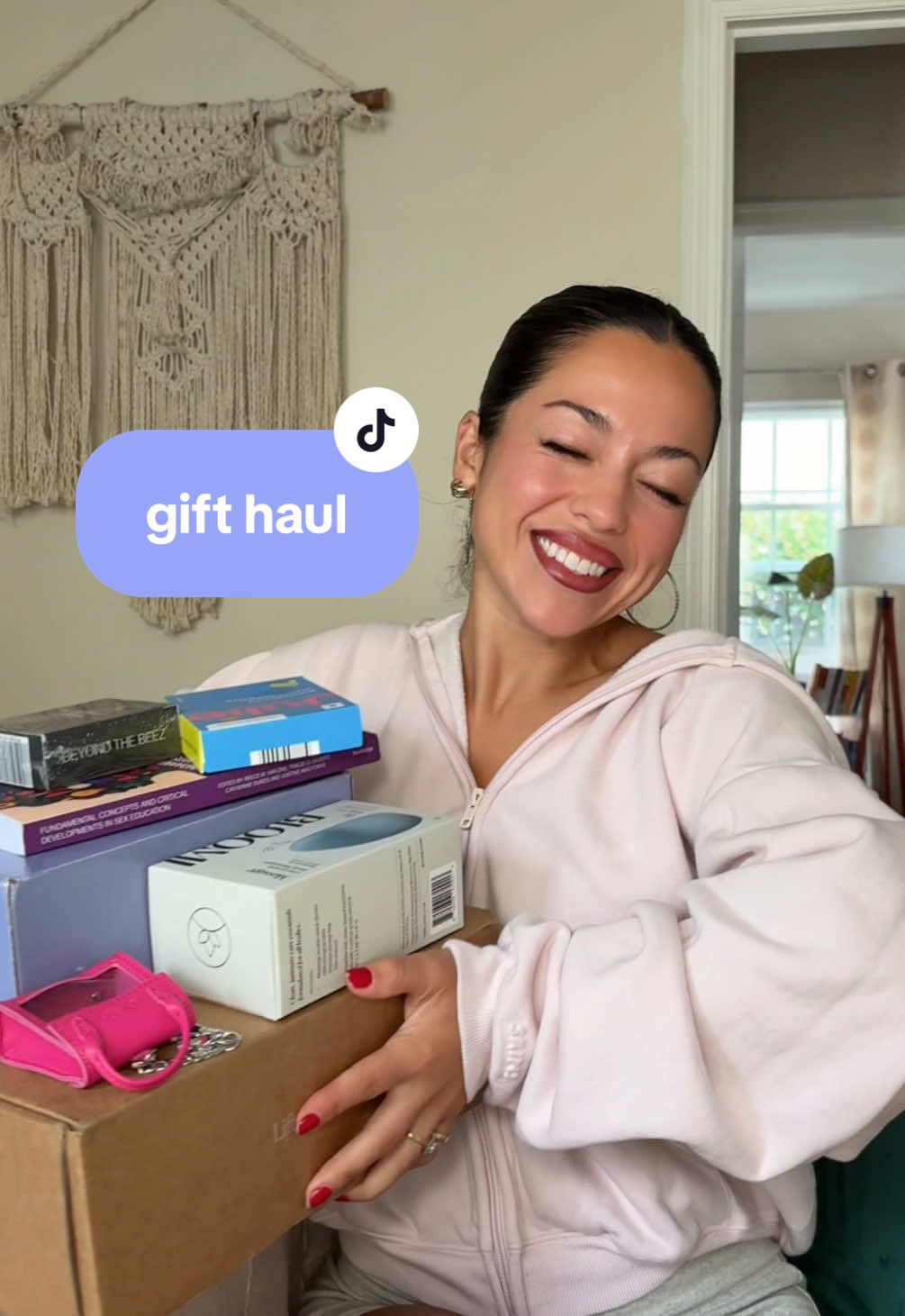 Thank you so so much 💘 @DIPSEA  @Julie Healthcare  @Elizabeth Ashford  @Bloomi®  @My Happy V  #gifts #gifthaul #unboxing #contentcreator #unboxwithme 