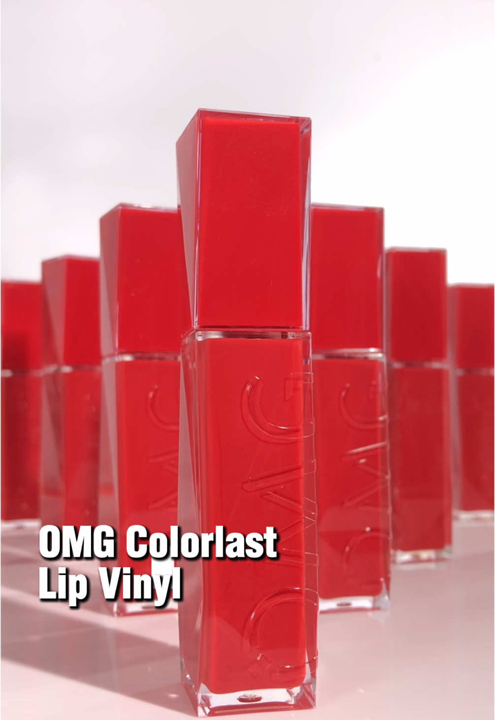 Baru! Lip Vinyl Ter-Nyaman! Glossy, Transferproof, Tahan Seharian, Dan Anti Lengket! (No drama lengket, berat, berat!! Lip Vinyl versi level up) dari @OMG  Wajib coba dan buktikan sendiri yaaa!!  #omgbeauty #lipvinylomg #LevelUpToGlossyGlam #lipvinyl #ombrelips