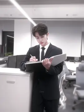 cỡ này mà ảnh kèo dưới 😆 #desiretheseries #lyphaian #iienn 