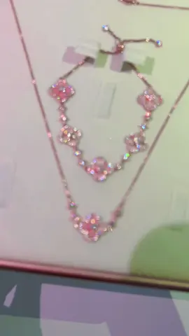Sakura pink set🌸#fyp #aesthetic #jewelry #tiktokmademebuyit #luxury #bracelet #bracelets #jewelrybusiness #braceletbusiness #pink #pinkbracelet #pinkjewelry #pinkaesthetic #goldjewelry #gift #necklace 