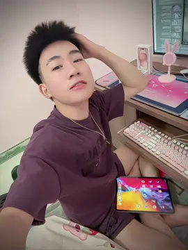 đom đóm:))#xuhuong #duykhanhboutique #nhacquaytiktok 