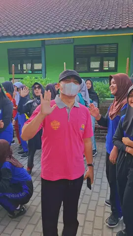 Jumat Sehat Lagii.. #jalansehat #sarapanpagi #7kebiasaananakindonesiahhebat #olahraga  #tujuhkebiasaananakhebat 
