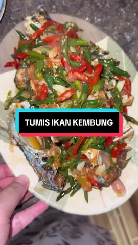 #ikankembung #ikangoreng #sambalikan #fypmasak #masakansimple #masaksederhana #masakanrumahan 