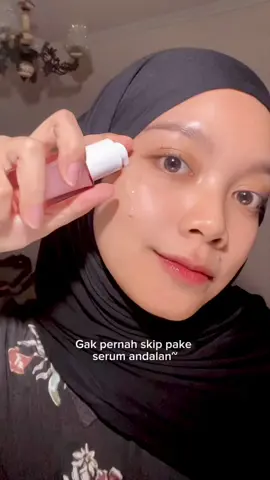 Bangun tidur kulit se-glowing ini siapa yang gak mau cobaa 🫵🏻  #brightserum #skincareroutine 