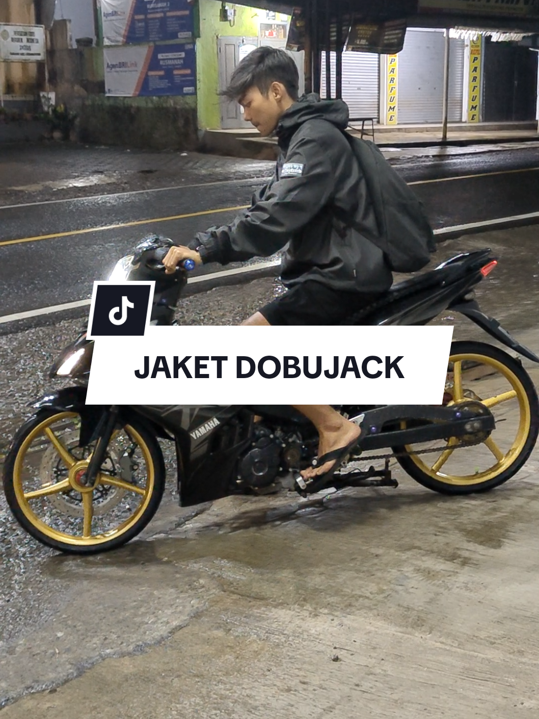 Rekomendasi Jaket dan tas, Keren abis🤩 #jaketparasut  #mxking #jaket #fyp 