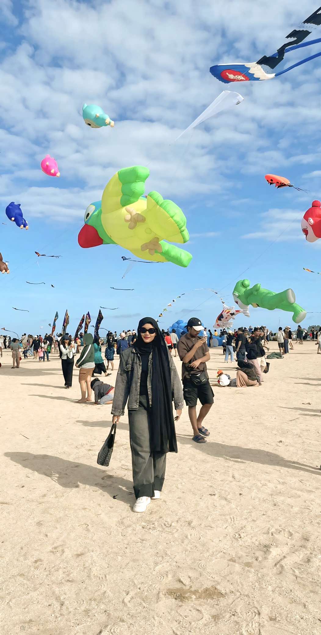 Festival layangan yang cuman setahun sekali di bali KEREN BGT ❤️🧡💙💚 #rareangonbali #kitefestival #festivallayangan #layanganbali 