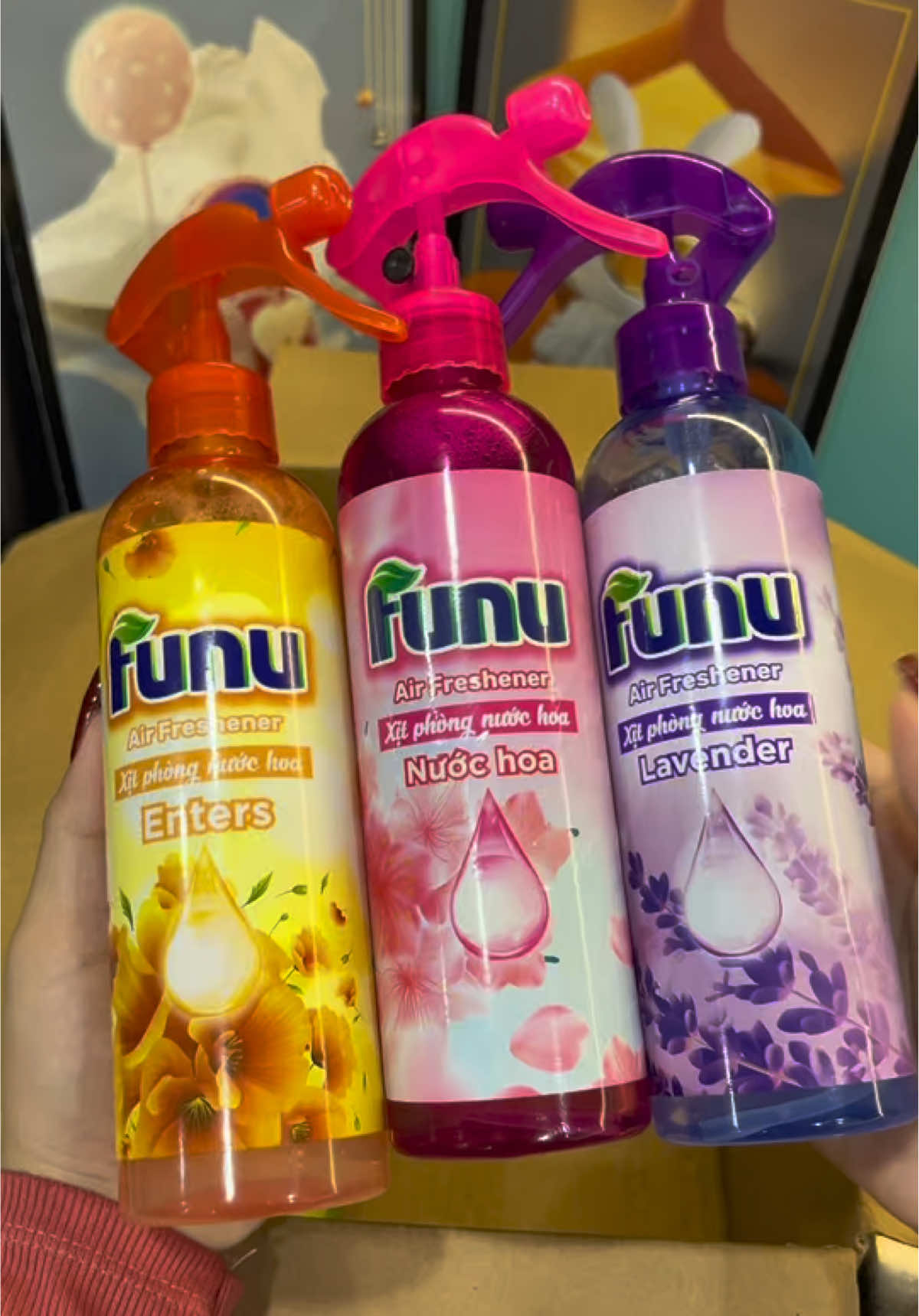 Xịt phòng tinh dầu nước hoa Funu #emkieutaphoa #xitphong #xitphongtinhdau #funu #xitphongfunu