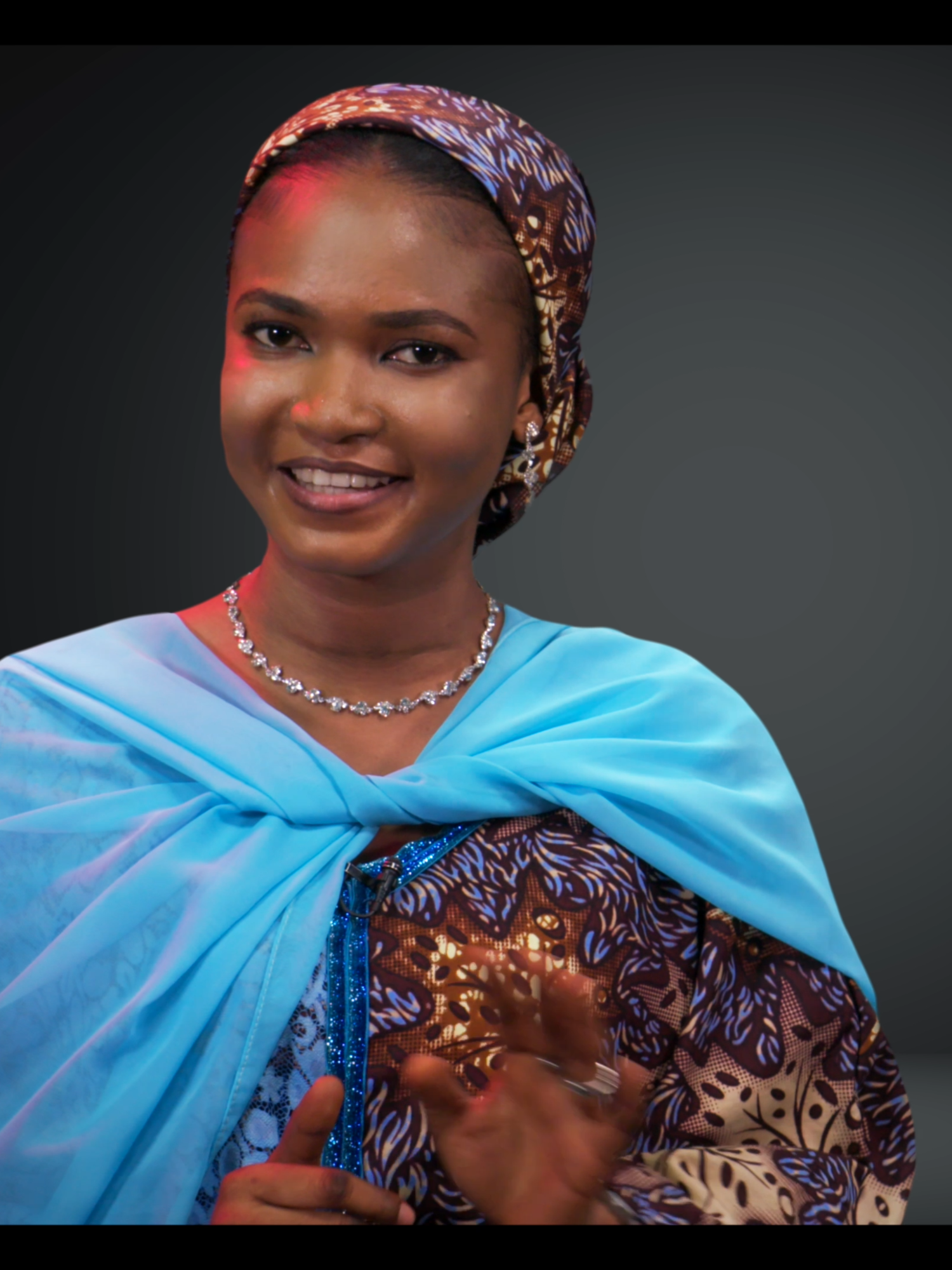 Hassana Ibrahim Rano sannan kuma Safiyya a cikin shirin Zabi Biyu. Jira ya kare!!! Shirin Zabi Biyu zango na 1  kashi na 1 zai fara zuwa muku a yau da misali karfe 6:00 na yamma akan manhajar AREWA24 On Demand kadai, A talabijin kuma goma ga watan augusta. Kada ku bari wannan chakwakiyar ta wuce. #AREWA24 #TAKUCE #ZABIBIYU