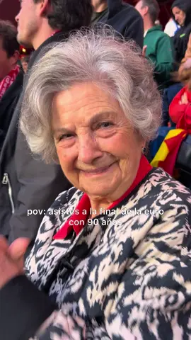 No importa el resultado, ya hemos ganado porque nunca pensé que viviría algo así ⚽️👵🏻✨❤️ @Selección española #weuro2025 