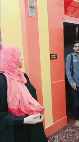 wt for end🤣🤣 #creatorsearchinsights  #husbandwifecomedy  #funny  #foryou  #fyp  #comedyvideo  #viralvideo  #growmyaccount✅♥️♥️ 